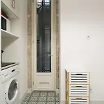 Jp38 - Dowtown Perfect Gem 2 Bdr + 2 Bath, Bright Flat! *
